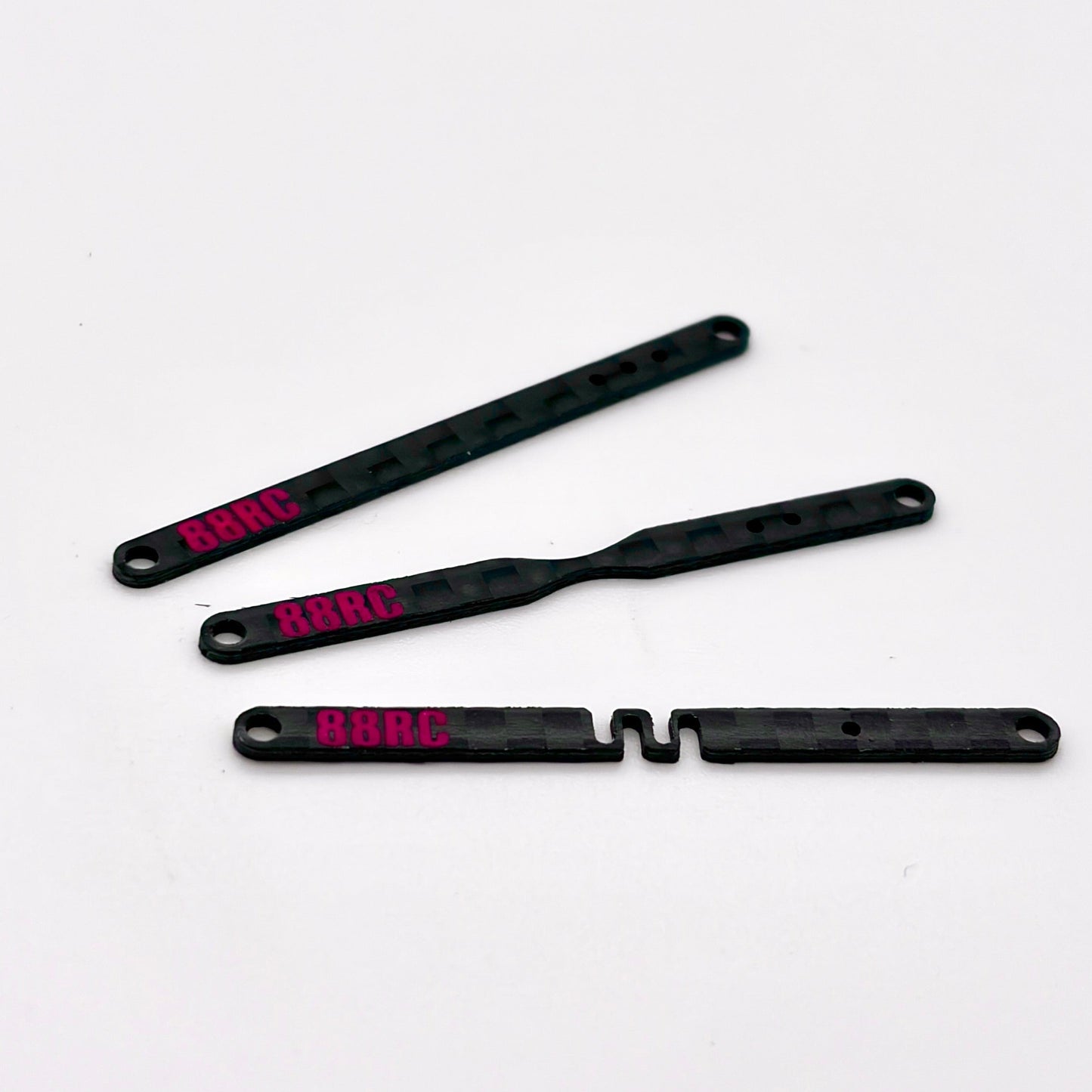 RC28R Suspension Crossbar Set