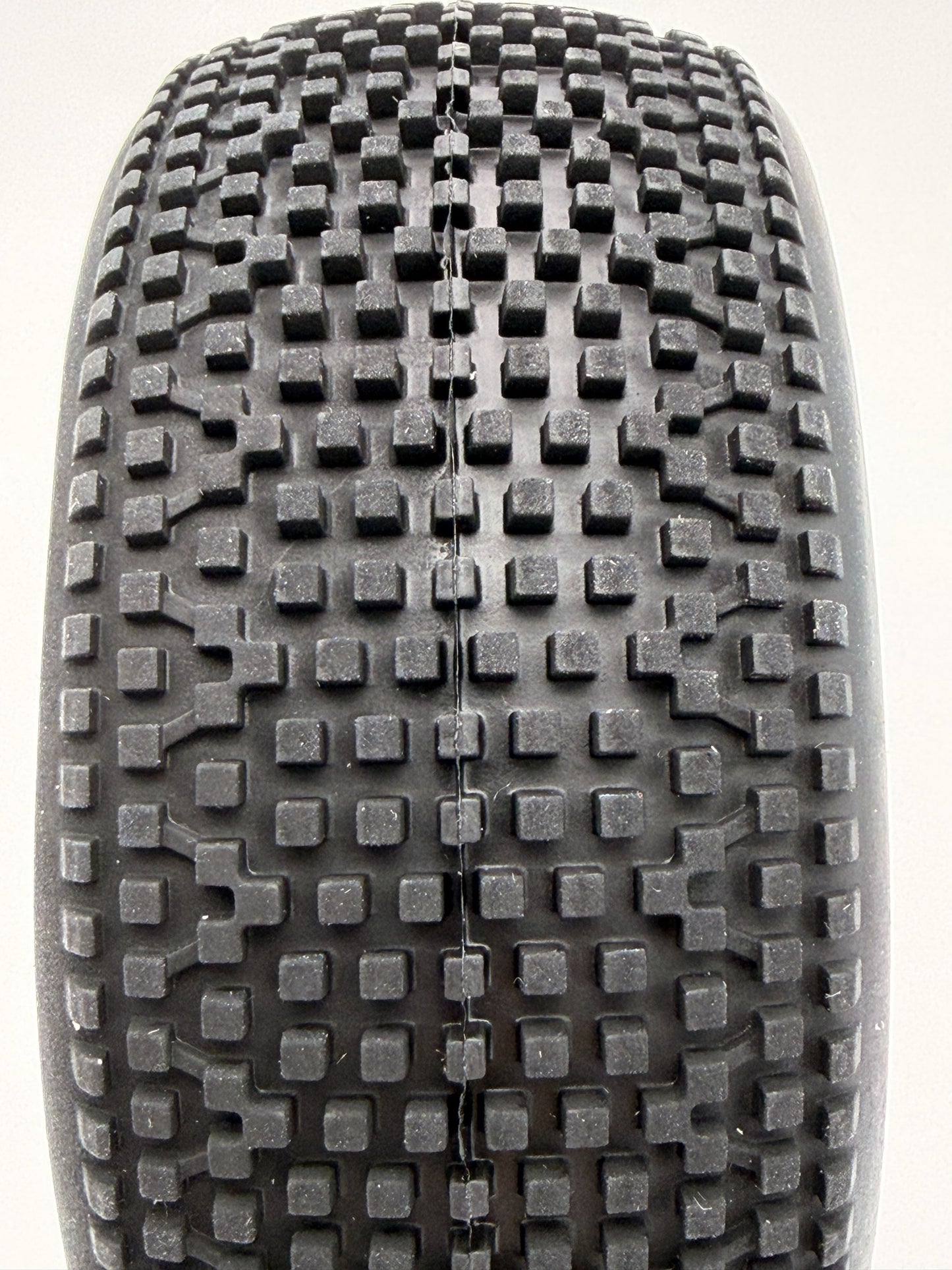 Apex EDGE Tire Set